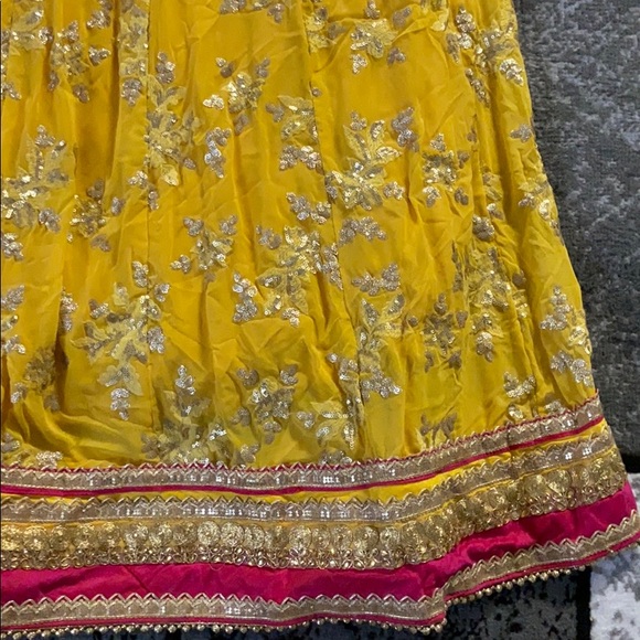 3 piece lehnga set. - Picture 3 of 7